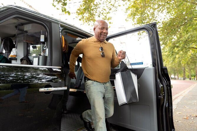 1 to 8 People Private Transfer from Dublin Airport to City Centre - Finding Your Driver in Dublin Airport Zone 18