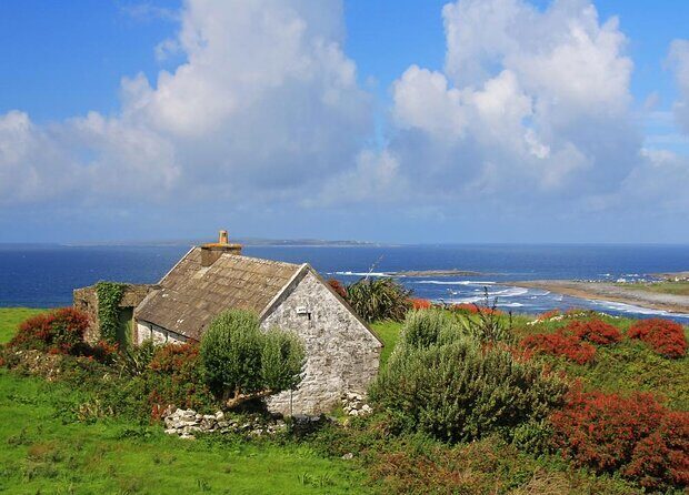 12:00 Cliffs of Moher Tour - The Cliffs of Moher from Galway: why this day trip feels efficient