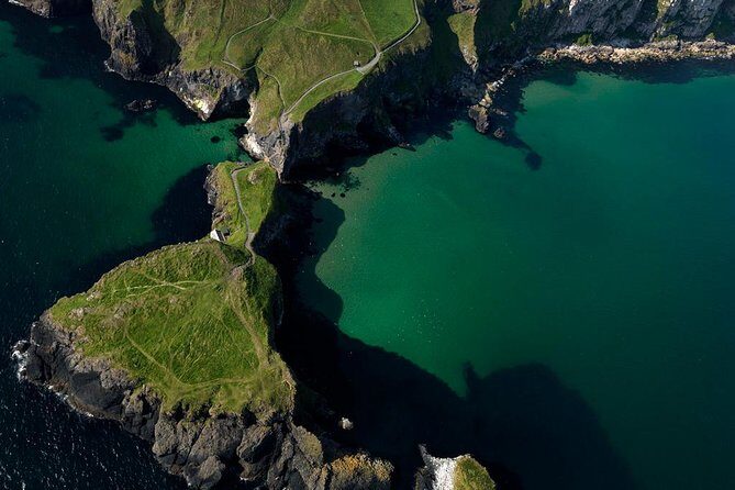 2-Day Northern Ireland Tour from Dublin Including Belfast and Giants Causeway - Getting from Dublin: pickup points and the early start