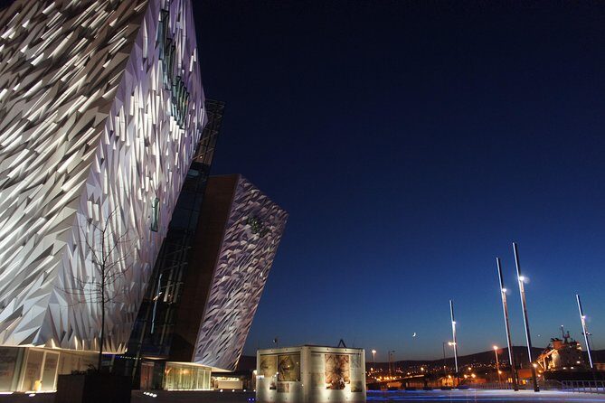 2-Day Northern Ireland Tour from Dublin Including Belfast and Giants Causeway - Dunluce Castle and any extra stops: how to handle short visits