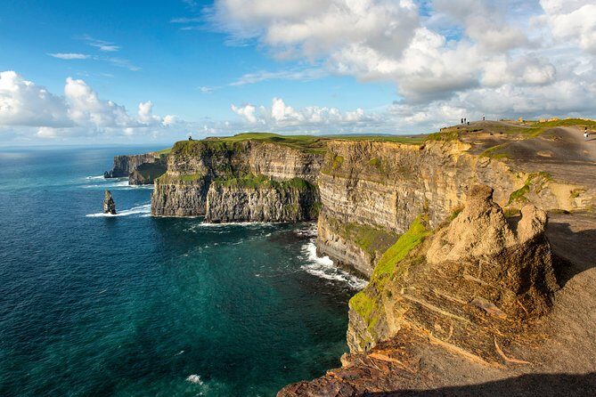 3-Day Blarney Castle, Ring of Kerry, & Cliffs of Moher Rail tour - Trains, Coaches, and the Group Reality: What It Feels Like Day to Day