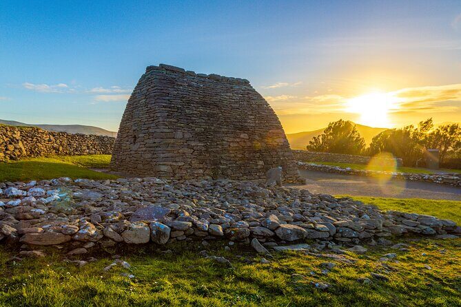 4 Hours Dingle Peninsula Private Tour - Slea Head Drive: Atlantic views plus movie-location energy