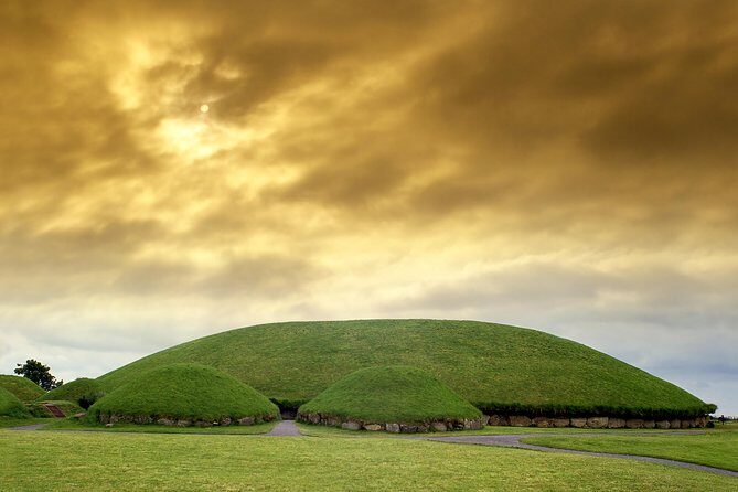 6 hour Half-Day Award Winning Private Tour of the Boyne Valley - Hill of Tara: High Kings, Saints, and a One-Hour Myth Fix