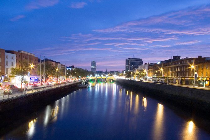90 Minute Dublin Walking tour and Sightseeing tips - O’Connell Street: Where Irish History Starts to Click