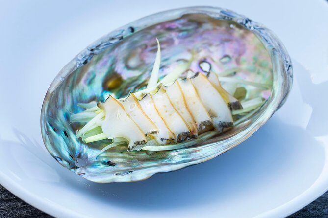 Abalone farm tour and tasting with coastal seaweed walk. Guided. 2 hours - Key highlights you’ll care about