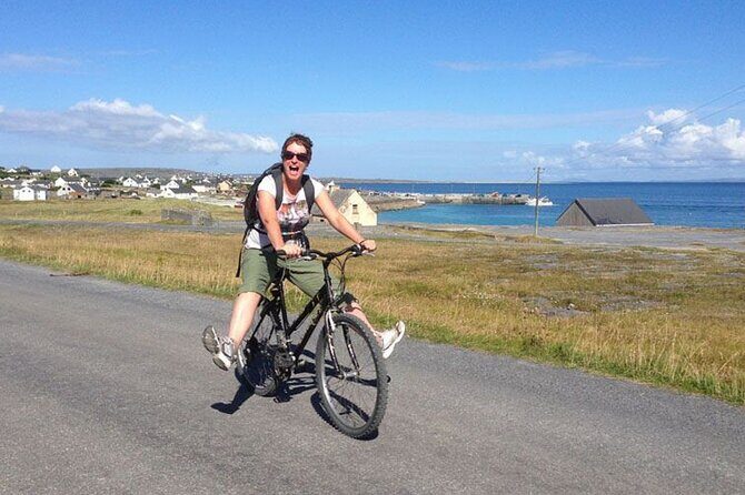 Aran Islands Bike Tour with Tea & Scones - Day Trip to Inisheer from Doolin - The Guided Bike Loop: Graveyards, Shipwrecks, Castles, and More