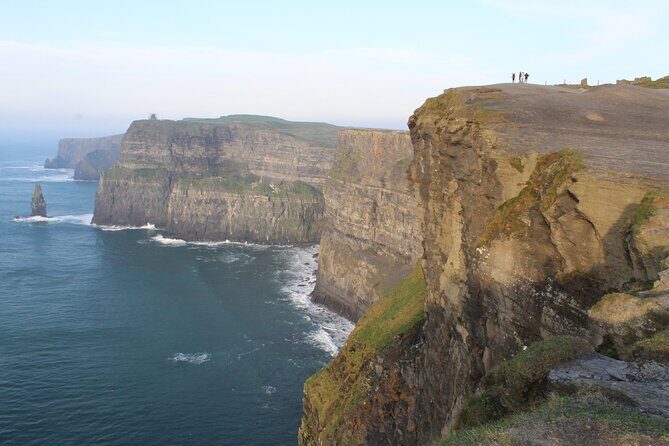 Award Winning 2-Day Cliffs of Moher Luxury Private Car Tour. - Bunratty Castle and Folk Park: A Walk Through 600 Years