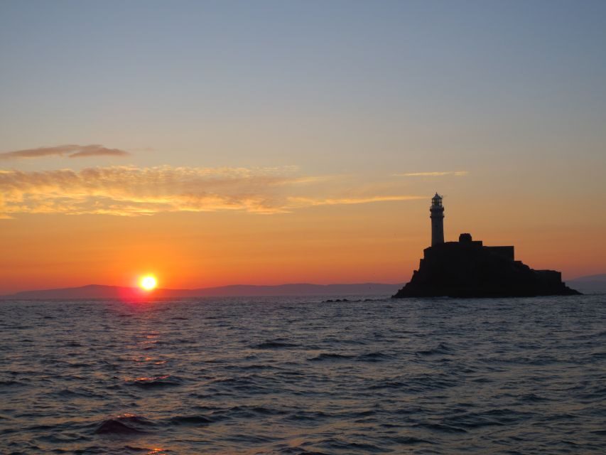 Baltimore Harbor: Sunset Cruise to Fastnet Rock Lighthouse - Baltimore Beacon and Sherkin Abbey: coastal stops that make photos easier