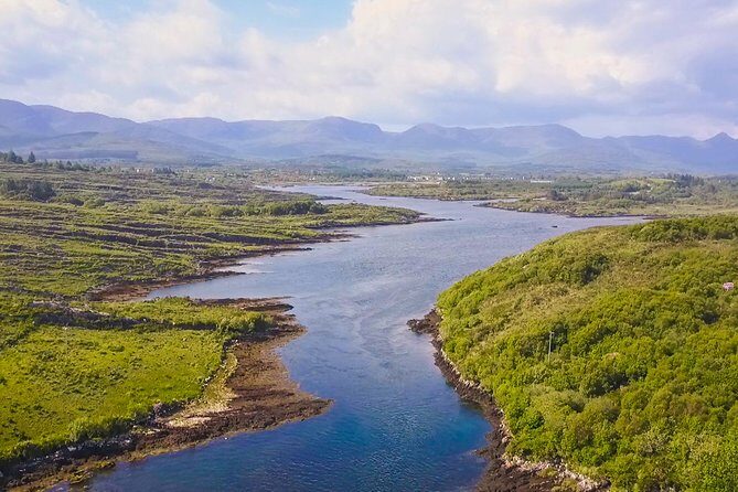 Best Ring of Kerry Tour ex Killarney inc Killarney National Park - Sneem: Colorful Town Energy (And a Real Break for Food)