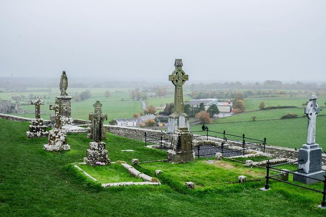 Blarney, Rock of Cashel & Cahir Castles Day Tour From Dublin - Dublin’s Castle Circuit: what this day trip really delivers
