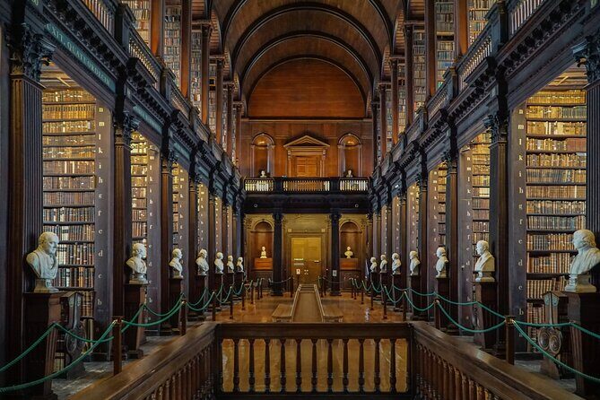 Book of Kells, Dublin Castle, Christ Church Cathedral Tour - Pace, group size, and comfort: what makes this tour feel easy