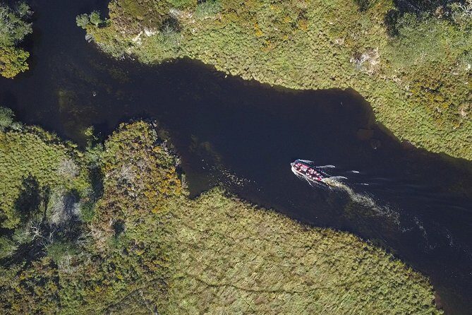 Bus & Boat Tour - The boat part from Reen Pier: what to expect on the lakes