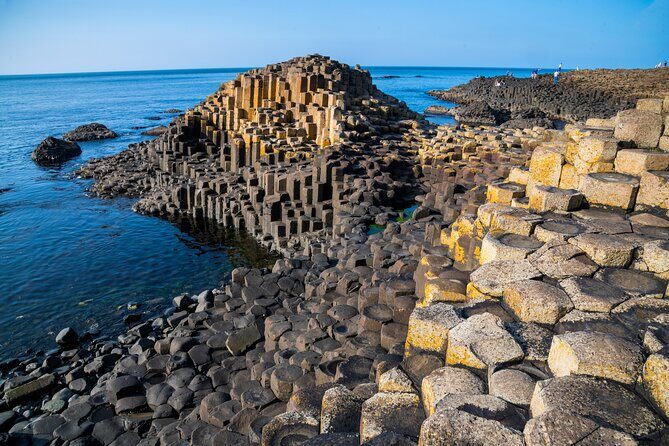 Chauffeur Giants Causeway & Belfast Private Day Tour From Dublin - The Morning Start From Dublin (and Why Early Usually Helps)