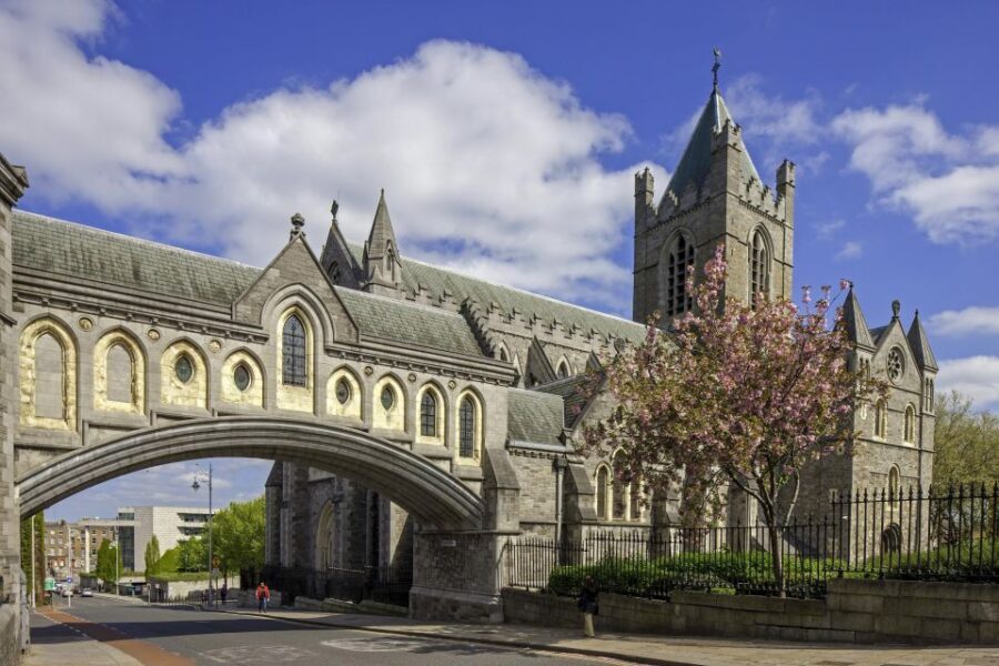 Christ Church Cathedral Entrance Ticket & Self-Guided Tour - The Audio Guide: How to Use It Without Losing Your Spot