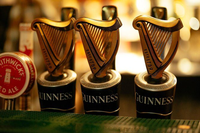 Classic Irish Pubs Private Tour of Dublin: Live Music, Beer and Nightlife - Private pace vs. classic group tours: what you actually gain