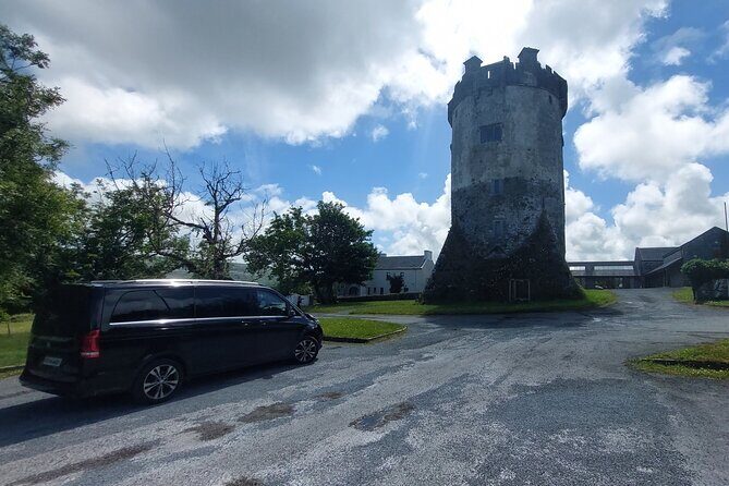 Cliffs of Moher and Burren Private Day Tour - From Dunguaire Castle to Newtown: the route that strings together real Clare