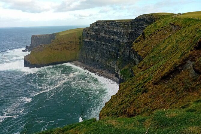 Cliffs of Moher and Wild Atlantic Way Private Tour: From Dublin - Burren in 15 minutes: why the rocky ground looks so strange