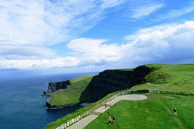 Cliffs of Moher, Aran Island & Burren tour from Galway. Guided. - Through the Burren: UNESCO rock country from the comfort of the bus