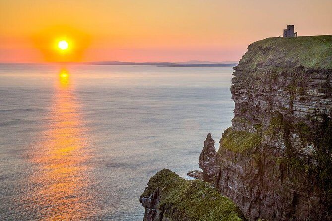 Cliffs of Moher Day Tour from Cork: Including Wild Atlantic Way - Burren views on the way: Doolin or Liscannor for lunch and Atlantic scenery