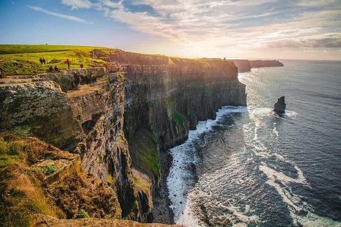 Cliffs of Moher Day Tour from Dublin: Including The Wild Atlantic Way - Starting from Dublin at 7:40 am: what that means for your day