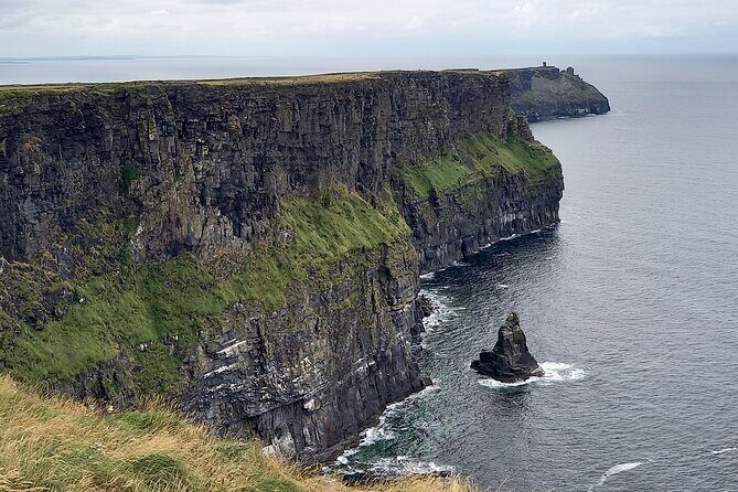 Cliffs of Moher & Sheepdog Demonstrations from Galway - Dunguaire Castle and Kinvara: A Gentle Start on Galway Bay