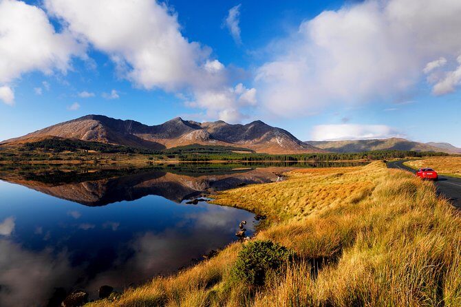 Connemara & Connemara National Park day tour from Galway. Guided. - The big decision at midday: Connemara National Park or Kylemore Abbey (3 hours)
