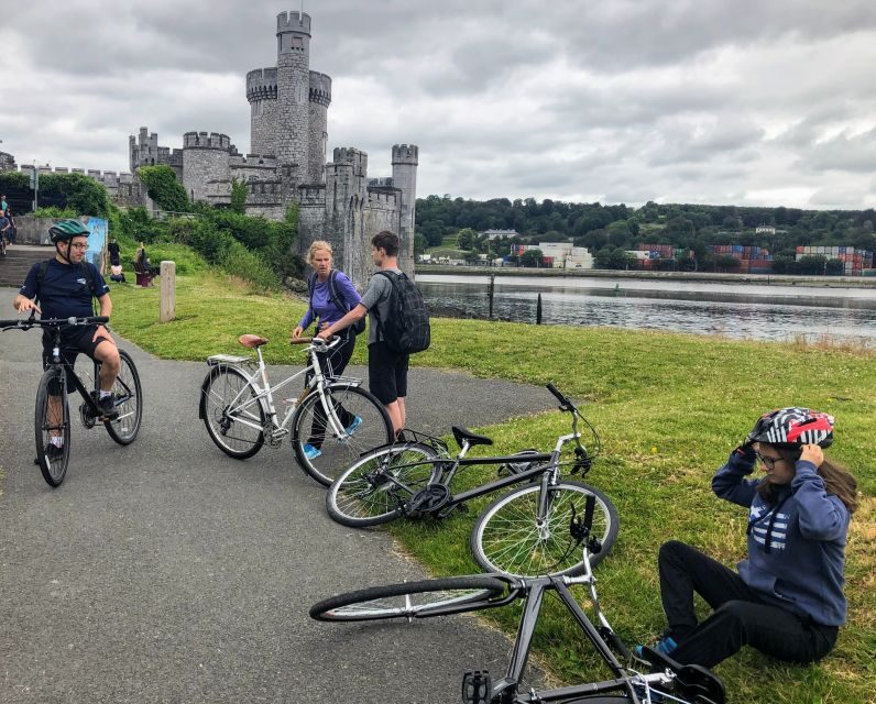 Cork: Cork City Cycle Tour - Regular Bike - Street art, parks, and the River Lee feel