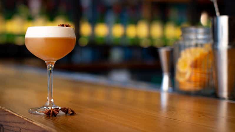 Cork: Jameson Cocktail Making Class at Midleton Distillery - The one-hour flow: you’ll actually leave knowing how to mix
