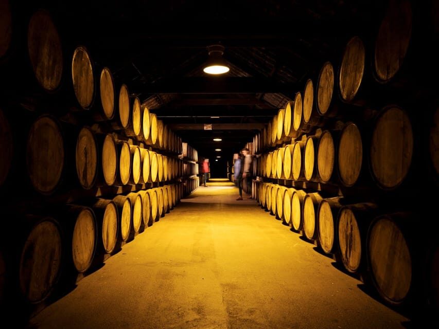Cork: Midleton Distillery (Jameson) Premium Whiskey Tasting - Price and Value: What $40 Buys in Real Terms