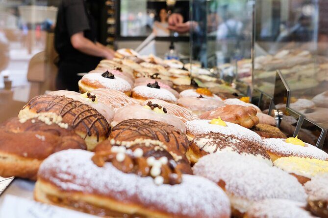 Deliciously Dublin: The Artisan Donut Walking & History Tour - Stop 3: The Hot Donut is the crowd-pleaser moment