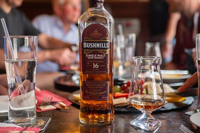 Deluxe Whiskey and Food Tasting in Dublin - Food pairings that actually work: cheese and Irish chocolate