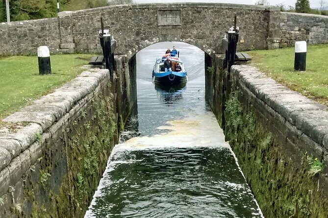 Digby Lock Cruise - Explore Ireland's Historic Grand Canal. - Key highlights at a glance