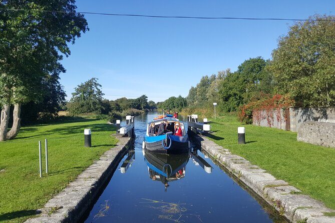 Digby Lock Cruise - Explore Ireland's Historic Grand Canal. - The small-group advantage: how it changes the whole feel