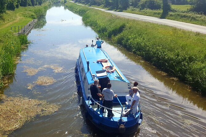 Digby Lock Cruise - Explore Ireland's Historic Grand Canal. - Digby Lock: seeing 240-year-old workings in motion