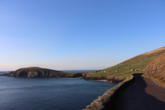 Dingle: Hour Slea Head Drive Tour 4hr - Personal Chauffeur Guide - Stop-by-Stop: What You’ll See From Eask Tower to Riasc