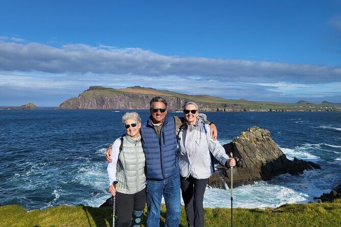 Dingle Peninsula Guided Walking Tour - The core experience: a morning walk built around stories