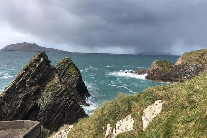 Dingle Peninsula & Slea Head Private Day Tour - Dingle town for lunch and strolling: fishing, craft shops, pubs, and time to breathe