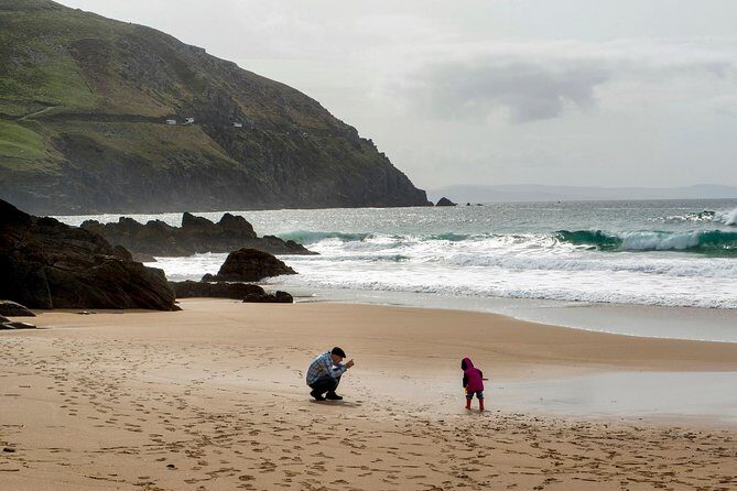 Dingle Peninsula Tour from Killarney: Including Wild Atlantic Way - Getting to the pickup: central Killarney and the seat choice that matters