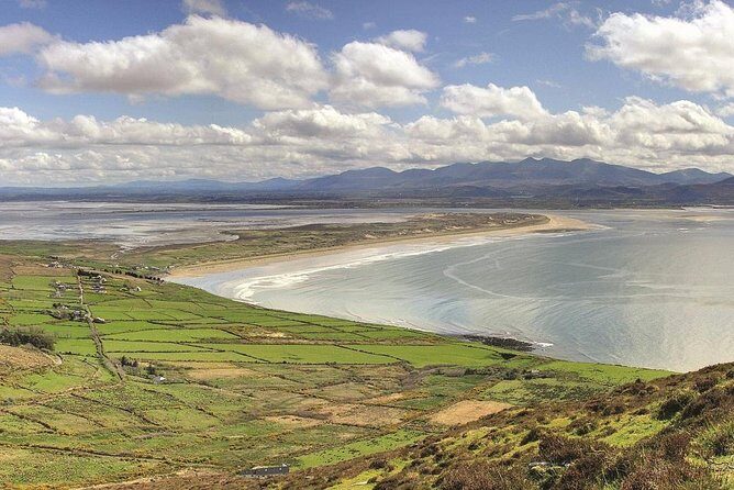 Dingle Peninsula Tour from Killarney: Including Wild Atlantic Way - The real deal on comfort: WiFi, USB, weather, and coach space