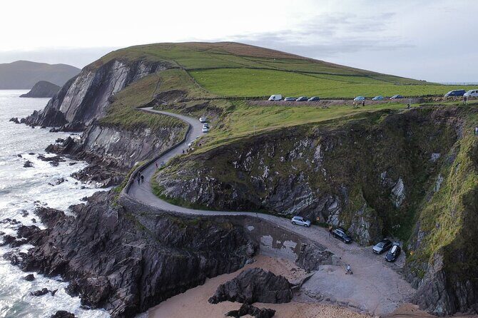 Dingle: Slea Head Drive Tour 3hr- Personal Chauffeur Guide - Your 3-Hour Plan: Beaches, Viewpoints, and Two Paid Stops