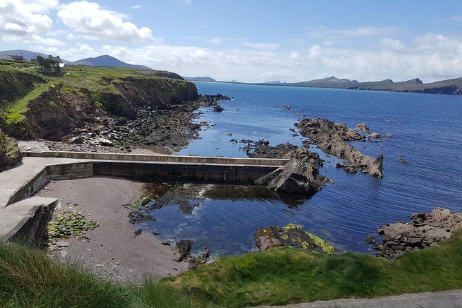 Dingle: Slea Head Drive Tour Full Day - Personal Chauffeur Guide - Fahan Bee Hive Huts: Small Scale, Strong Atmosphere