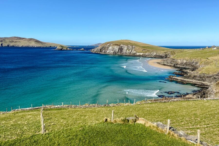 Dingle: Slea Head Photo And Sightseeing Tour - Gallarus Oratory: A Quiet Pause for Your Eyes and Your Camera