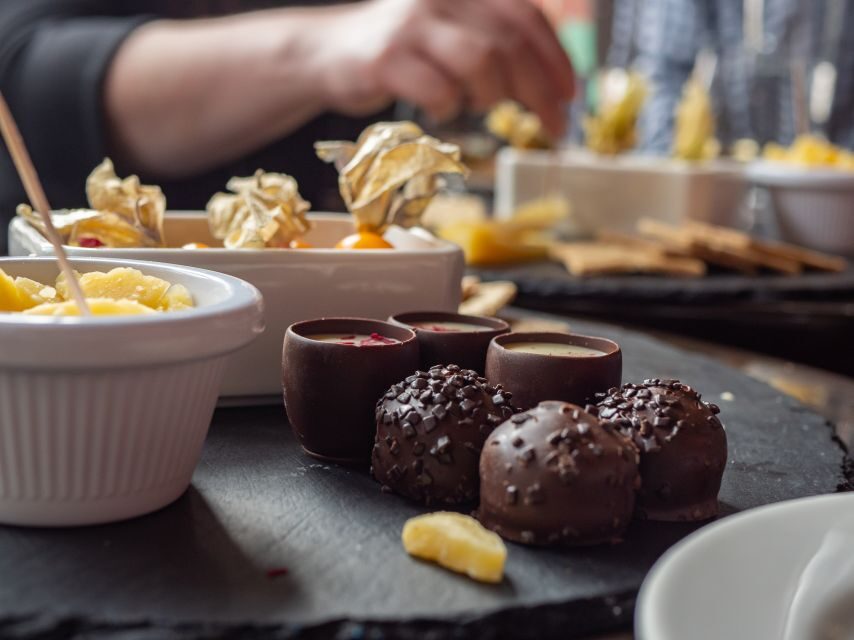 Dublin: 2-Hour Premium Whiskey and Food Tasting Tour - Who this Dublin whiskey and food tour is best for