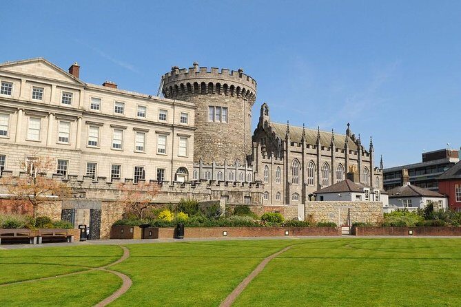 Dublin Book of Kells, Castle and Molly Malone Statue Guided Tour - Price and value: what your money is really buying
