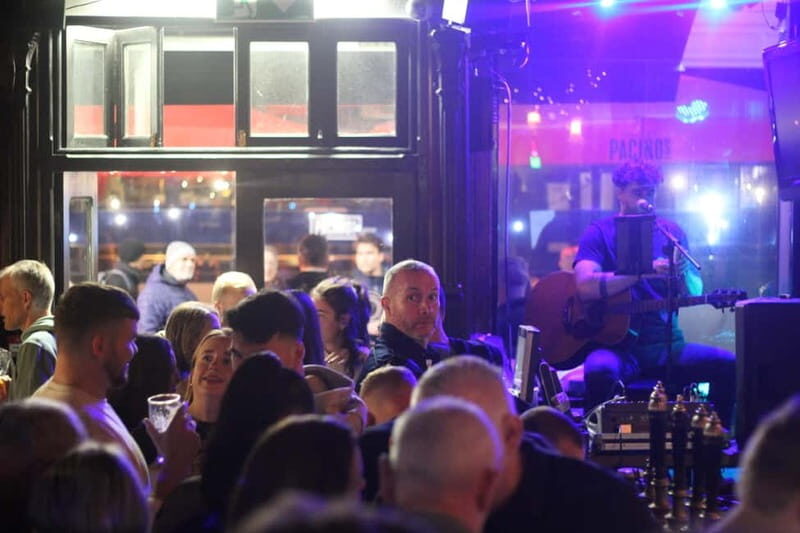 Dublin: City Pub Crawl Experience - Guides make or break the night (and Dublin has standout staff)