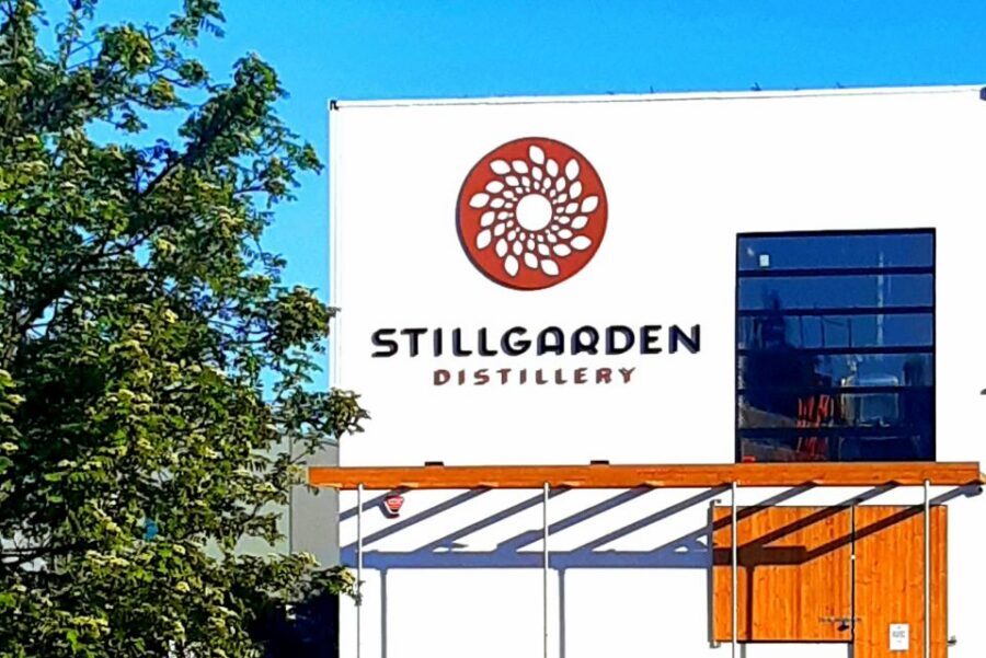 Dublin: Cocktail Masterclass - Learning distillation history and seeing the gear in action