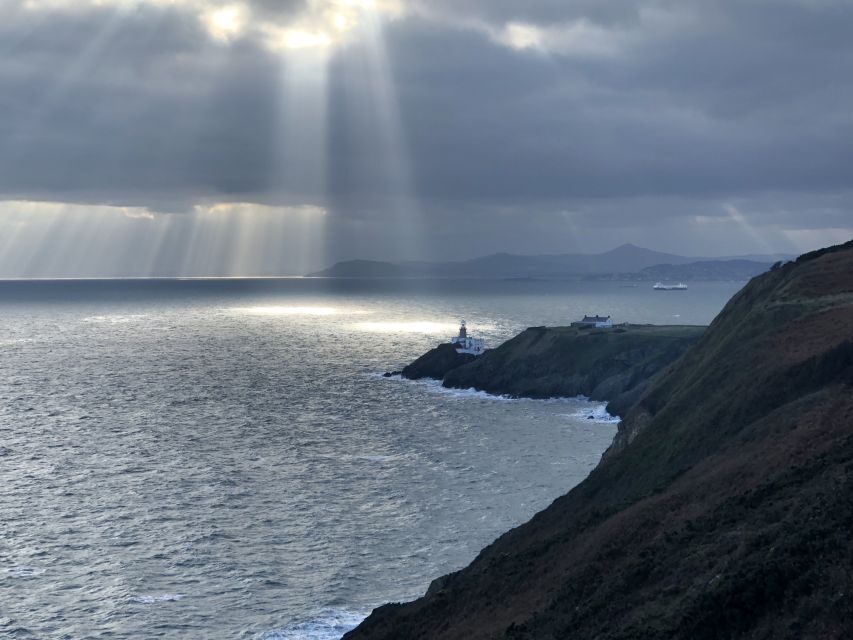 Dublin: Dublin Coastal Hike and Pints & Puppies - How 3.5 hours in Howth actually feels