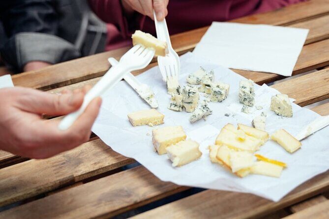Dublin Food Tour with a Local Foodie, Personalized & Private - Key reasons this private Dublin food tour works