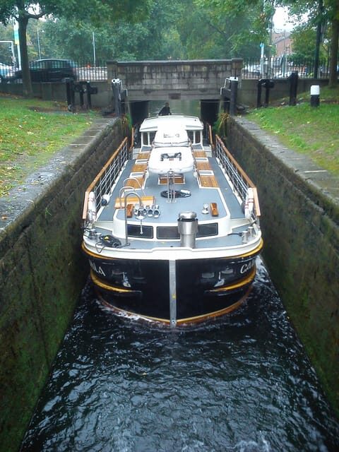 Dublin: Grand Canal Cruise with Dinner - Cruising Pace and the Lock-Gate Show You Actually Can See