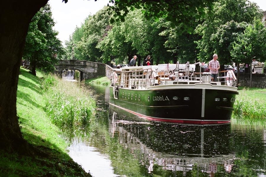 Dublin: Grand Canal Cruise with Dinner - Drinks, the Onboard Bar, and What to Budget Beyond $79
